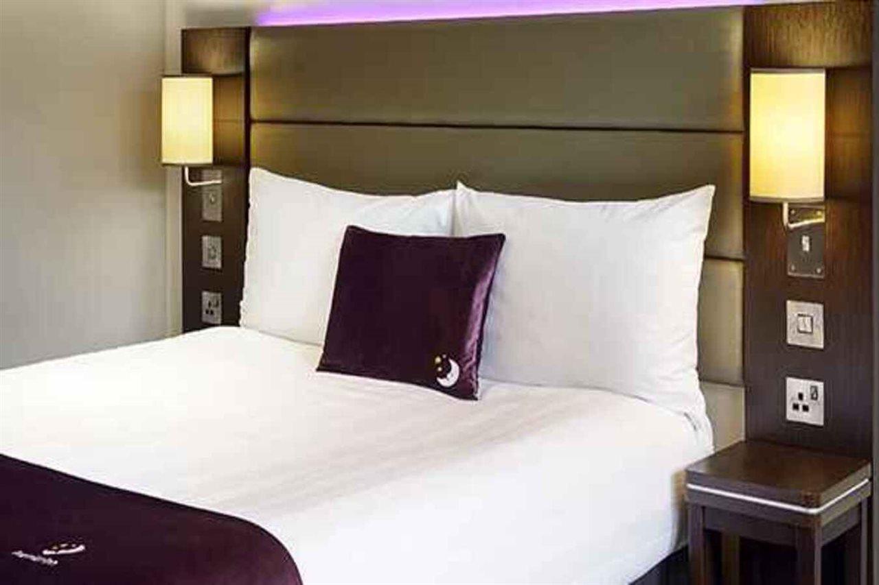 Premier Inn Oxford Botley Exterior photo